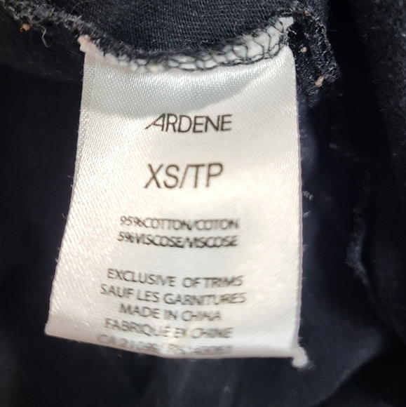 Stranger Things Black T-Shirt/Crop Top - Picture 6 of 7